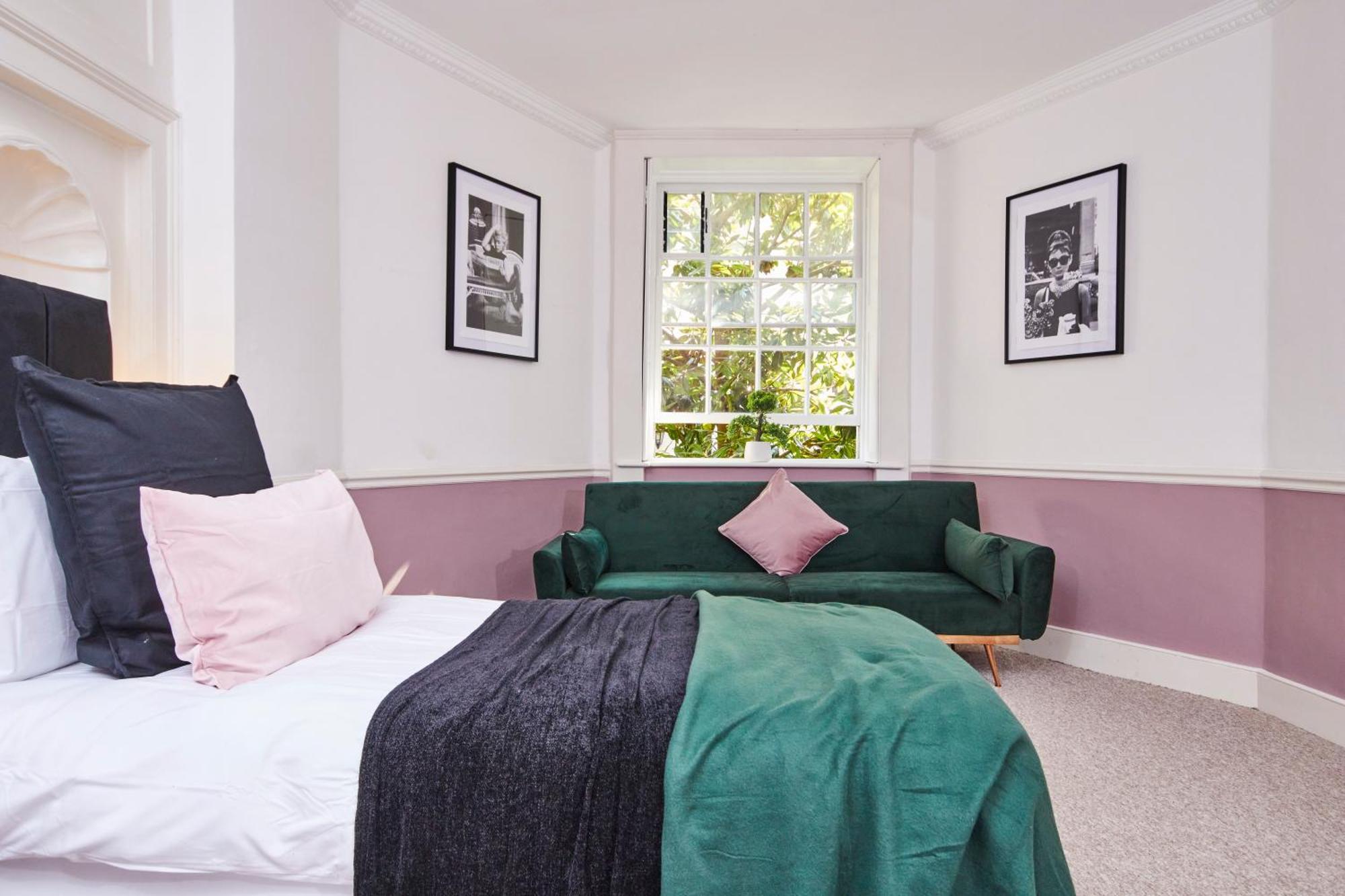 Beautiful 2Bedroom 4 Actual Beds House With Wifi By Purestay บาธ ภายนอก รูปภาพ