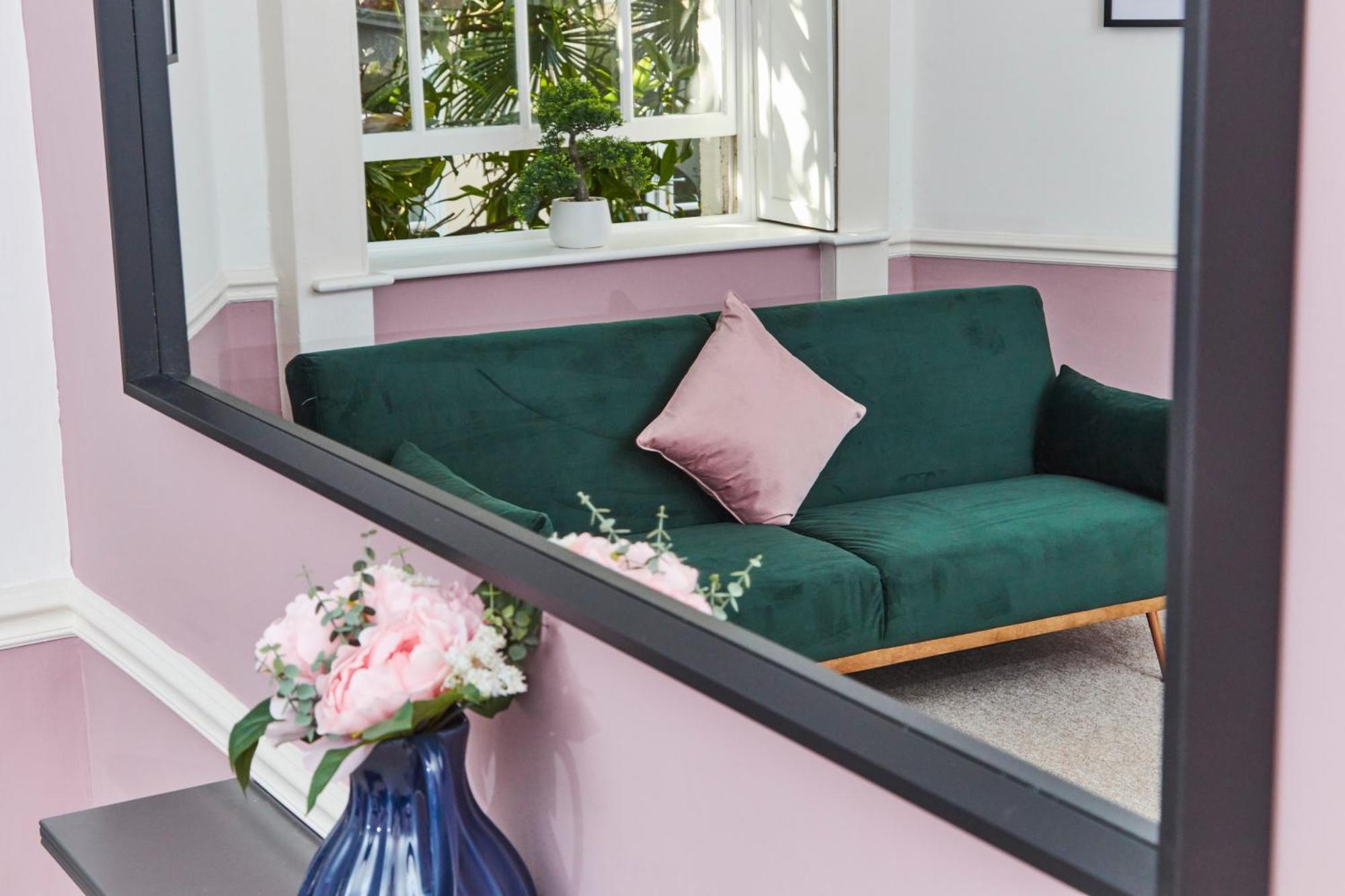 Beautiful 2Bedroom 4 Actual Beds House With Wifi By Purestay บาธ ภายนอก รูปภาพ