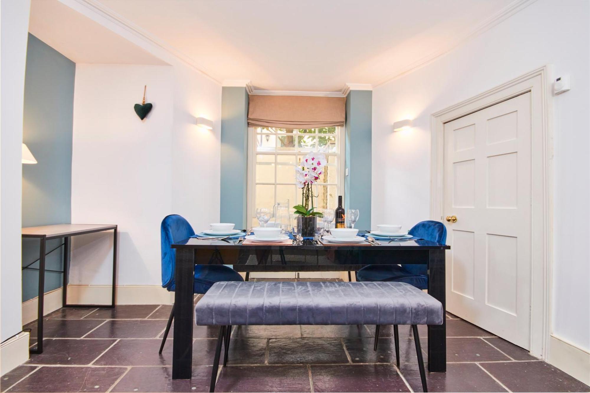 Beautiful 2Bedroom 4 Actual Beds House With Wifi By Purestay บาธ ภายนอก รูปภาพ