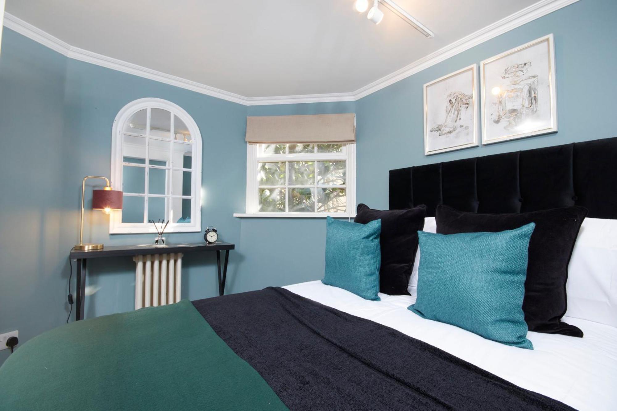 Beautiful 2Bedroom 4 Actual Beds House With Wifi By Purestay บาธ ภายนอก รูปภาพ